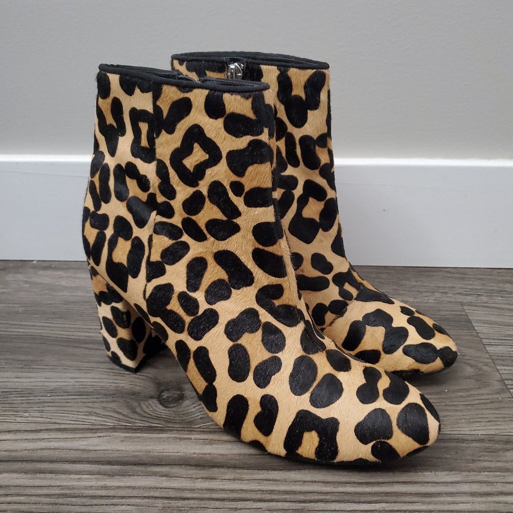 Town Shoes Cheetah Print Leather Booties Size 39EU